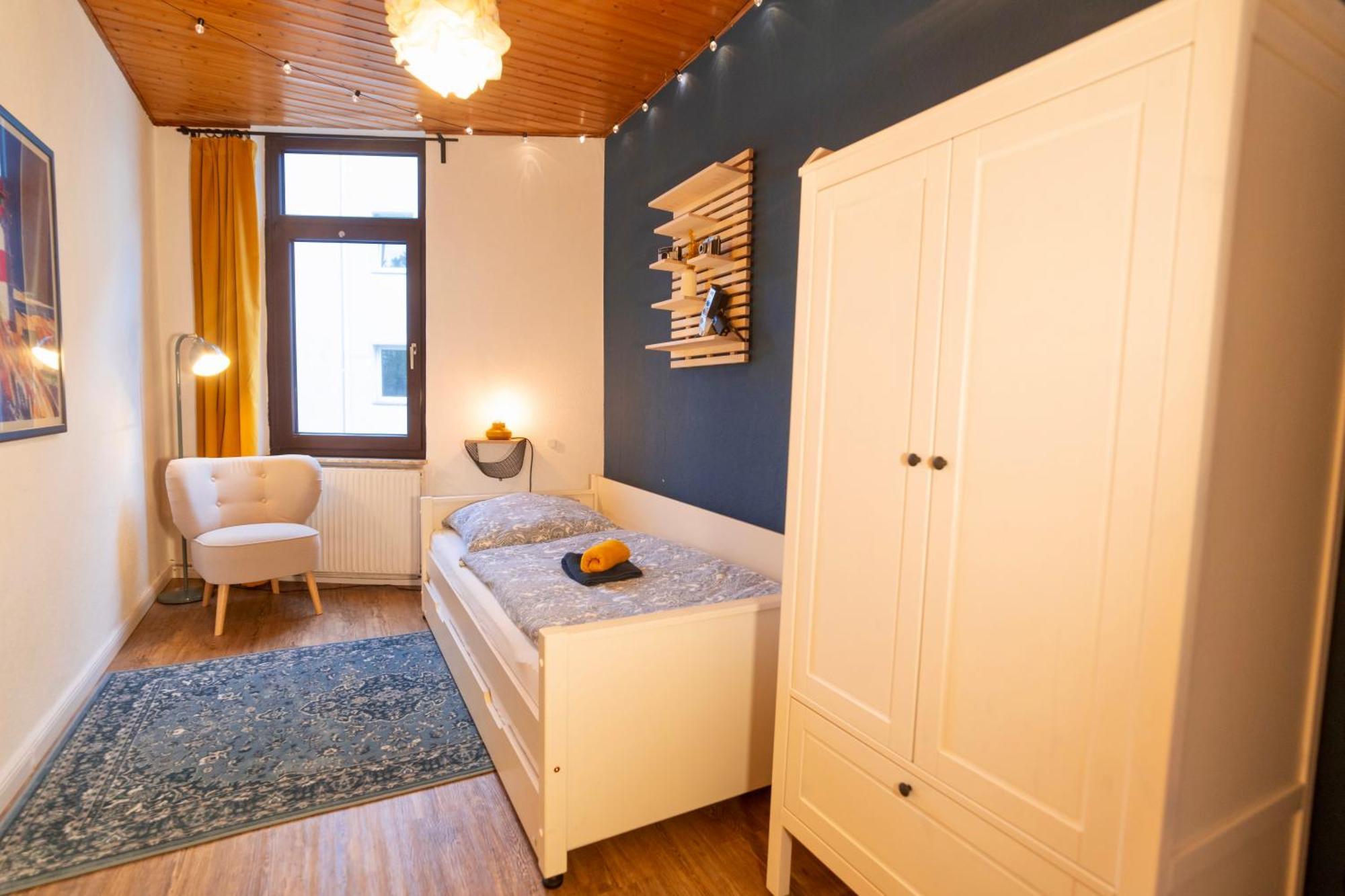 Blaue Tuerchen - Mit Beamer Und Kicker Apartment Bremerhaven